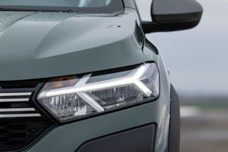 Zájem o laciné spalováky neklesá, jedno takové auto se stalo nejprodávanějším v Evropě - Garáž.cz