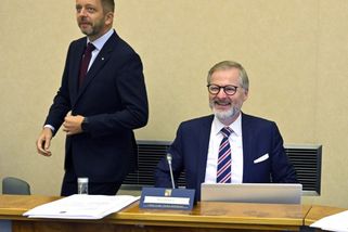 Proč dosluhující vláda nechce poslat nové Sněmovně návrh rozpočtu? Za vším hledej dluhy