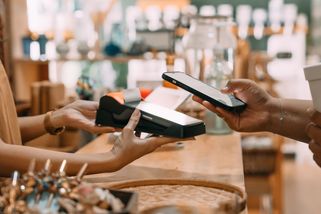 Šedá ekonomika polyká v Česku bilion korun - Seznam Zprávy