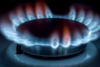 Zastavení dodávek přes Ukrajinu zdraží plyn až stovce tisíc českých domácností - Novinky