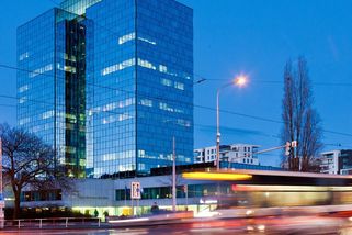 Mrakodrap pro ministerstvo obrany za 103 milionů ročně. NKÚ se diví, zváží kontrolu