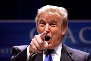 Je už na Ukrajině mír? Samozřejmě, že ne, Trump jen žvanil - Médium.cz