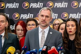 Schmarcz: Piráti v další vládě? Podobají se SPD. Babiš vrátil Hřibovi úder za všechny boomery