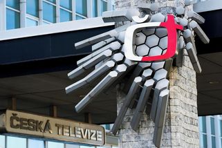 O rozhodnutí Václava Moravce odejít, nikdo nevěděl, tvrdí Česká televize. Na poděkování zapomněla - Novinky