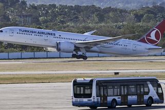 Krize, jaká tu ještě nebyla: Kuba nemá palivo pro letadla. Cestovky ukončují sezonu předčasně