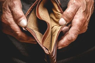 Paradox českého seniora. Když příjmy rostou, ale radost mizí - Médium.cz