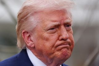 Mír s Íránem na obzoru? Trump couvá, připustil konec války i bez znovuotevření Hormuzského průlivu, píše WSJ