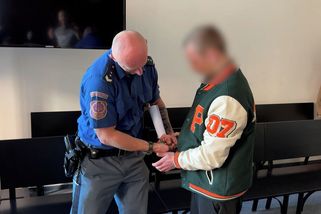 Za znásilnění dvou žen v Plzni dostal 9 let. Sám byl přitom obětí - Novinky