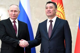 Postsovětský ostrov demokracie osekává svobody a mění se na malé Rusko - Seznam Zprávy