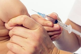 Ti druzí: Kdo se nenechá naočkovat, zaplatí. A co psychika, trnou odborníci – eXtra.cz