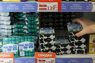 Rusko chystá návrat k potravinovým lístkům. Chudí nemají na jídlo - Novinky