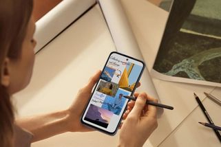 Mobil s „papírovým“ displejem míří do Česka. Cena nepřesáhne 8000 Kč