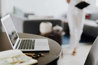 Poradna: Může invalidní důchodce odejít do předčasného důchodu?