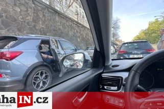 prahain.cz/doprava/v-centru-prahy-zkolabovala-doprava-vztekli-ridici-vystupovali-z-aut-a-kriceli-17921.html