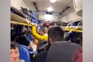 Chaos a personál vlaků, který nevěděl, co má dělat. Student popsal nedělní peklo na železnici - Novinky