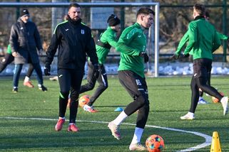 Velké ztráty, komentoval Jarolím odchody klíčových opor. Přestup Gninga ho překvapil - Sport.cz