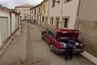 Google snímek pomohl ve Španělsku vyřešit vraždu. Zachytil vraha s tělem - Novinky