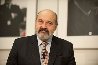 Kdo následuje Ježíše, měl by stát za ženami a být feminista