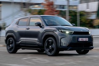 Malé SUV od Toyoty může do města i terénu: Navíc nabízí záruku milion kilometrů. Jako fakt! - Garáž.cz