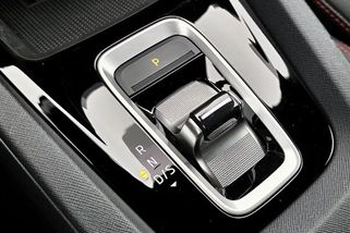 Manuál, dvouspojka nebo hydroměnič: kterou převodovku byste si měli pro svůj jízdní styl vybrat?