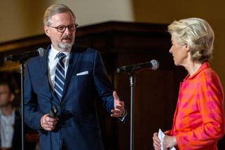 Fiala s von der Leyenovou po povodních slibovali 50 miliard z EU. Bude to jen zlomek - Novinky