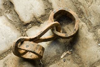 Velká Morava prosperovala díky obchodu s otroky. Nejžádanější byli dívky a chlapci od 12 do 20 let - Médium.cz