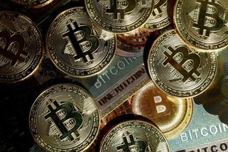 Stát při zpětném odkupu bitcoinů kvůli tržní hodnotě vyplatil o 45 milionů více