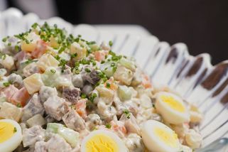 Vlašák z papíru. Jediné jídlo, u kterého nám nevadilo olizovat obal - Médium.cz