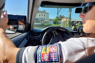 A Ukrajinci nic dodržovat nemusí? Jaká jsou ve skutečnosti pravidla pro auta uprchlíků - Zdopravy.cz