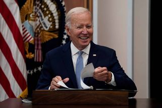 Americká ekonomika je zdravá, tvrdí Biden. Ta se podruhé za sebou propadla - Business News 24
