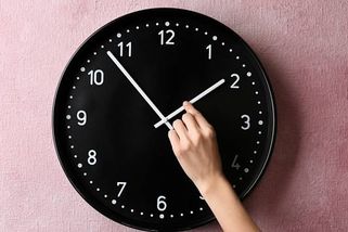 Změna času 2025: Kdy se mění letní na zimní čas, který je původní čas