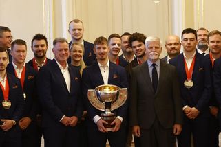 Pavel má taky zlatou. Prezident přijal hokejisty na Hradě - Novinky