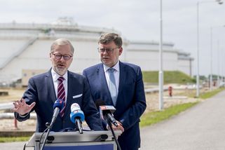 Česko se zbaví závislosti na ruské ropě v polovině příštího roku, oznámil Fiala - Novinky