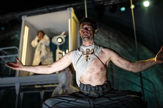 Hloupé a nesystémové, bouří se divadla i nakladatelé - Novinky