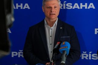 „Kraken“ stahuje Piráty do hlubin - Médium.cz