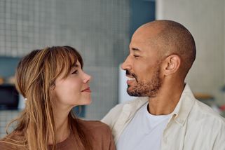 ŽENA-IN - Proč některá manželství fungují a jiná ne? Odpověď vede k mužům