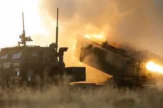 Bezprecedentní vůči spojenci. USA zablokovaly dodávky zbraní Maďarsku - Novinky