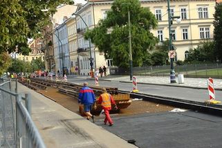 Nezaměstnaní lidé si polepší: Stát jim přidá tisíce Kč