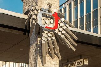 Pár ušetřených korun nás vyjde draho! Prodáváme svobodu médií státu - Médium.cz