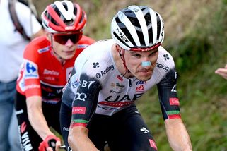 Pogačarovi bude dál pomáhat hvězdný parťák - Sport.cz