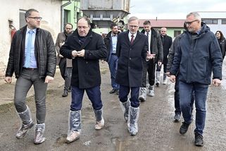 Firma, kterou řídí Jurečkův bratr, získala milionové dotace. Nelze diskriminovat, říká Výborný - Novinky