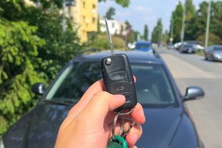 Odborníci upozornili na tajnou funkci klíčů od auta. Návod, jak ji aktivujete