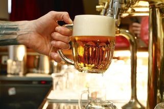 Piva se v Česku loni vypilo nejméně od roku 1963 - Novinky