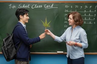 Kopřiva místo květiny aneb když žáci zapomínají na slušnost a respekt - Médium.cz