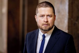 ČNB nesmí podcenit válku v Íránu. V případě potřeby zvýší sazby, tvrdí Michl - Seznam Zprávy