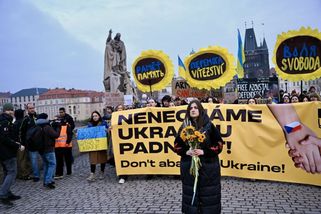 Chceme dávat víc peněz na obranu země a dál pomáha...