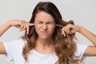 Pískání v uších jako diagnóza aneb Co způsobuje tinnitus? - Proženy.cz
