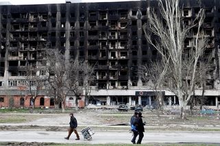 Zabijte je všechny, rozkázal ruský velitel vojákům v Mariupolu - Novinky