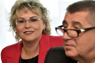 Je to děsivé, říká ministr Válek a posílá do Zlína...