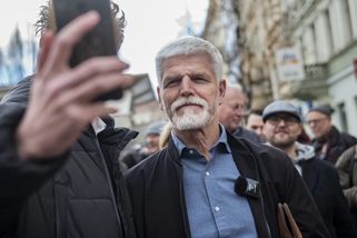 Co dělal prezident Pavel 17. listopadu 1989? „Vlastně jsem se učil na špiona“ - Echo24.cz